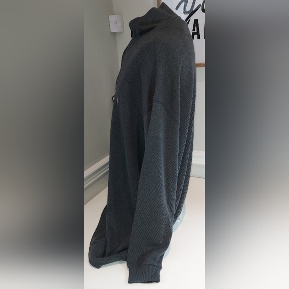 U.S. Polo ASSN. Grey High Neck Partial Zip Long Sleeve Pullover Size 3X NWT - Picture 3 of 8